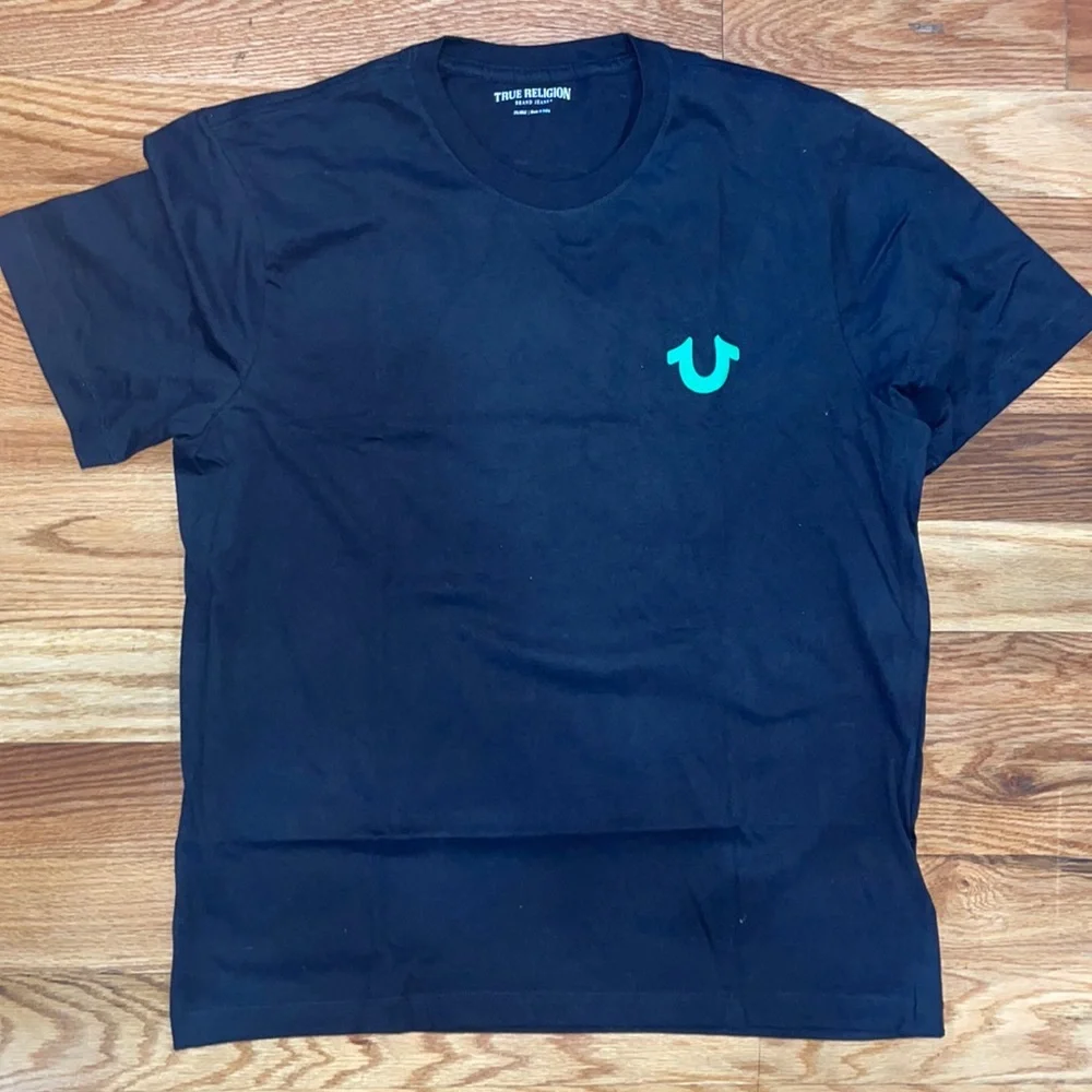 TRUE RELIGION SHIRT